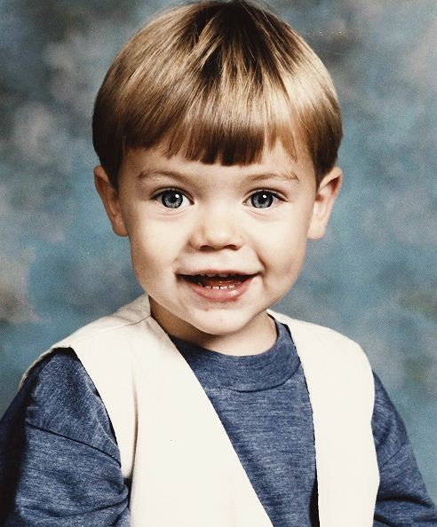 One Directions Harry Styles as a toddler