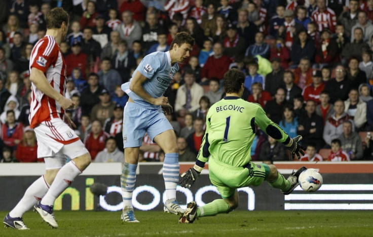 Asmir Begovic v Manchester City