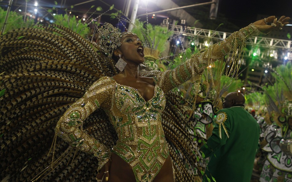 Rio Carnival 2013  Brazilian beauties Floats