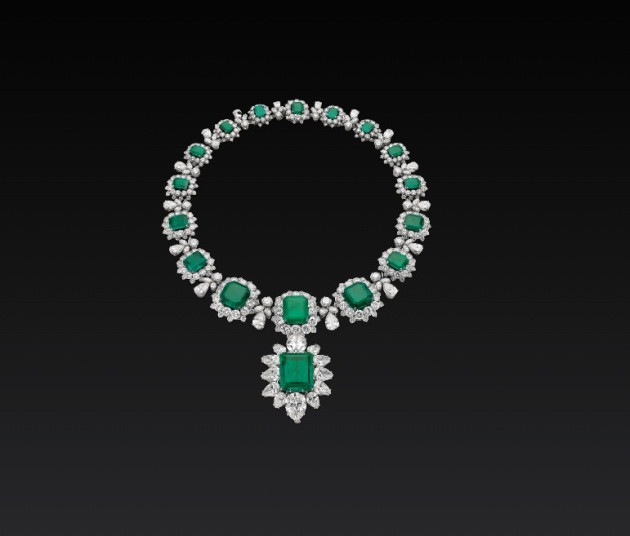 Necklace with emeralds and diamonds from the personal collection of Liz Taylor exhibited by Bulgari this week. Necklace with emeralds and diamonds from the personal collection of Liz Taylor exhibited by Bulgari this week.