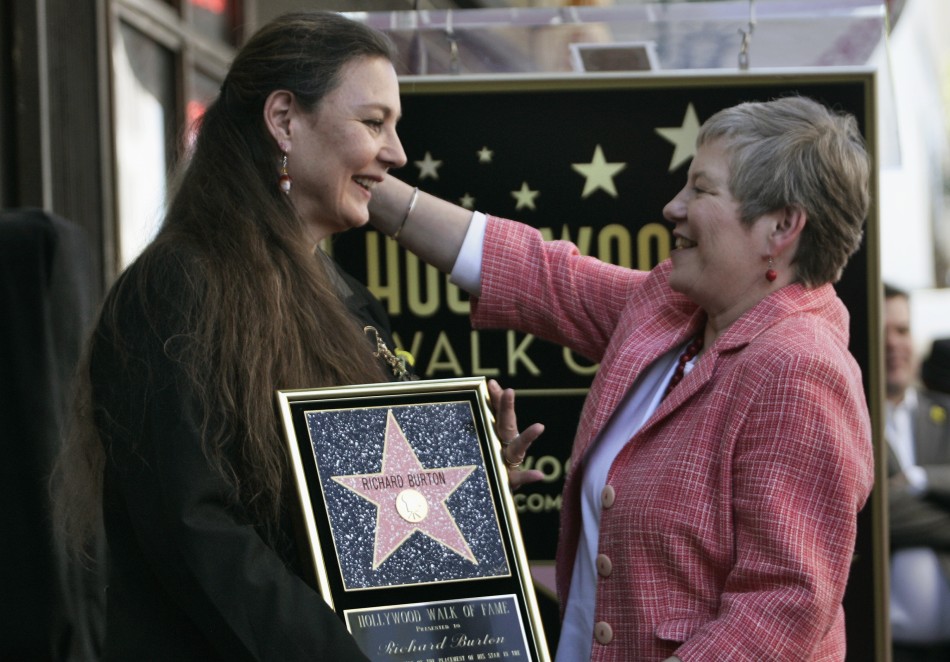 Maria Burton L, daughter of Richard Burton, is greeted by British Consul-General Dame Barbara Hay at a ceremony posthumously honoring actor Richard Burton with a star on the Hollywood Walk of Fame in Hollywood, California, March 1, 2013.
