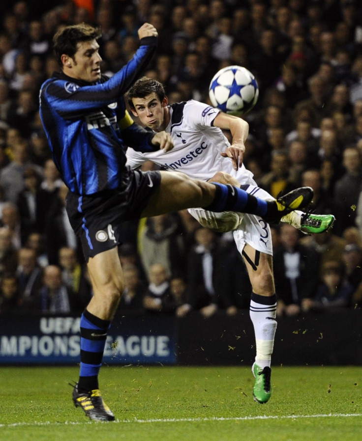 Javier Zanetti (L) and Gareth Bale