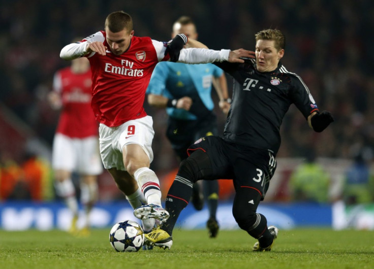 Lukas Podolski (L) and Bastian Schweinsteiger