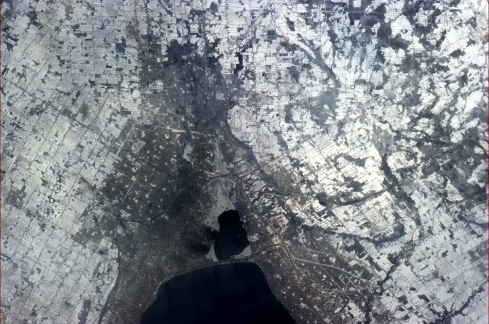 Hadfield's home state of Ontario as snapped by him from the ISS Hadfield's home state of Ontario as snapped by him from the ISS