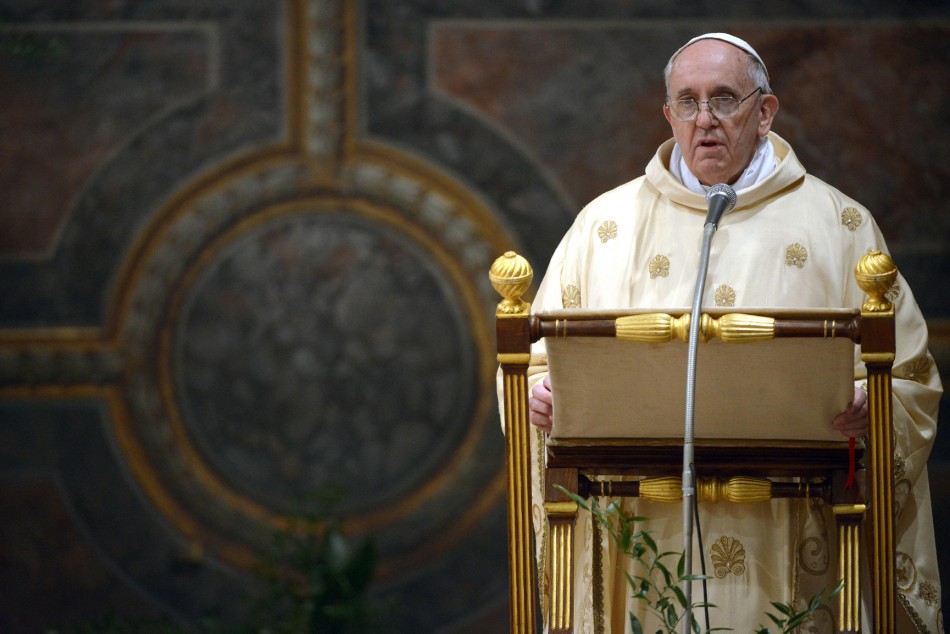 Vatican Denies Pope Francis' Ties With Military Junta In Dirty War ...