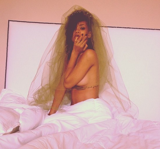 Rihanna plans to marry Chris Brown in bikini.