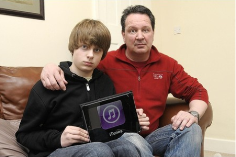 Teenager spends £3,700 on iOS apps