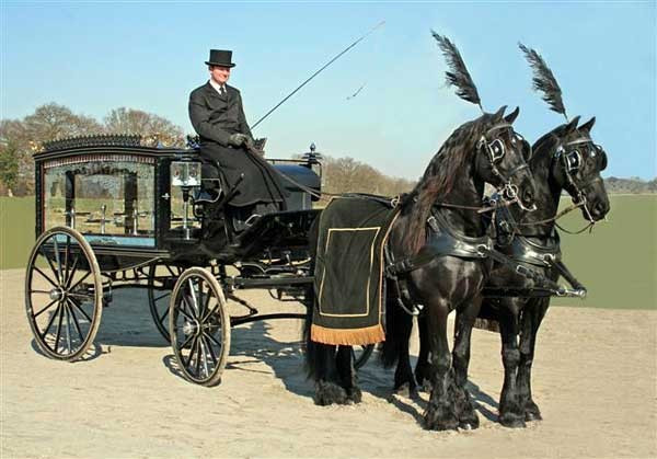 'Fake mourners' were more popular in Victorian England (abfabulous.co.uk) 'Fake mourners' were more popular in Victorian England (abfabulous.co.uk)