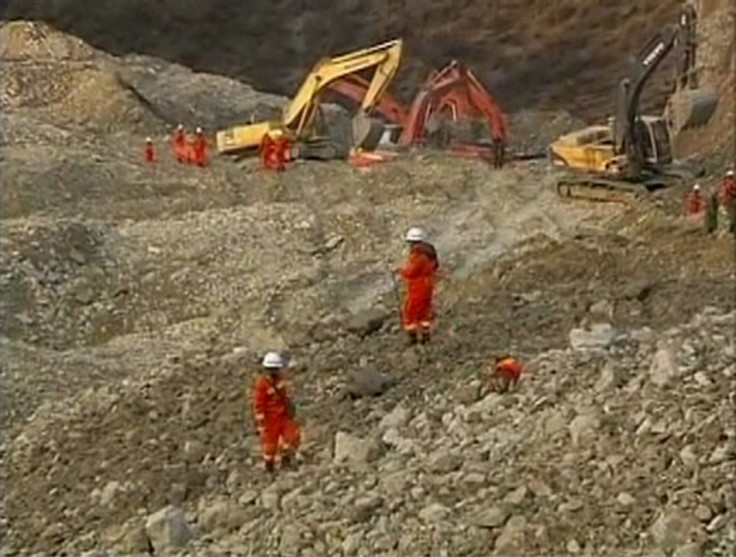 Tibetan mine workers trapped