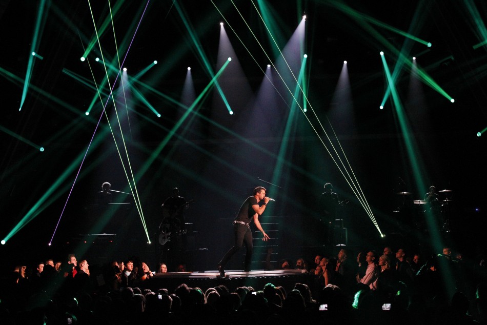 Singer Luke Bryan performs Crash My Party during the 48th ACM Awards in Las Vegas April 7, 2013.