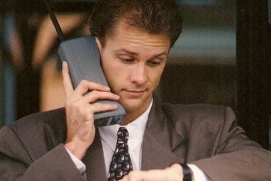 Brick phones: So 80s it hurts (to carry one)