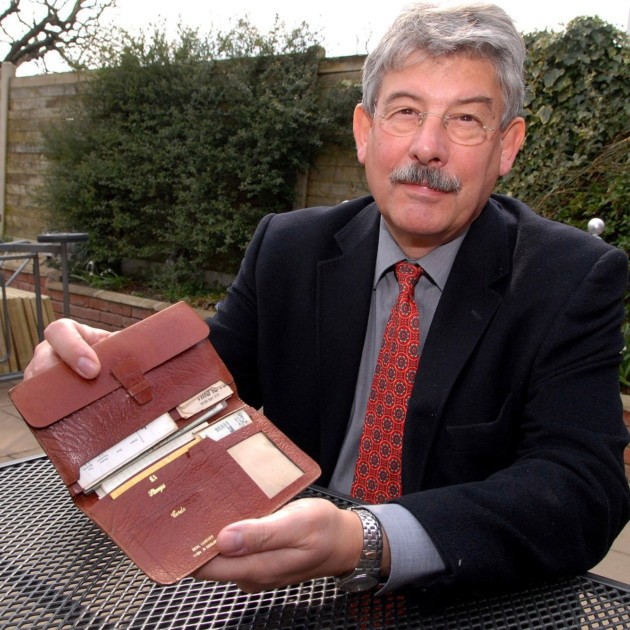 Man Reunited Wallet Returned to Owner Richard Lane 35 Years after Theft