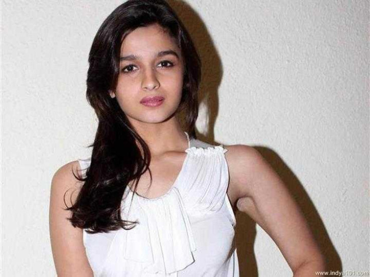 Alia Bhatt will pair up with Arjun Kapoor for '2 States'