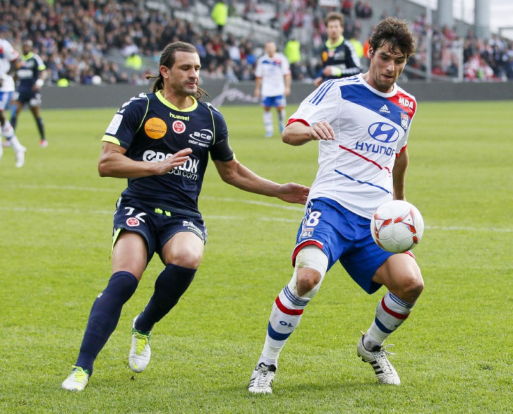 Yoann Gourcuff (R)