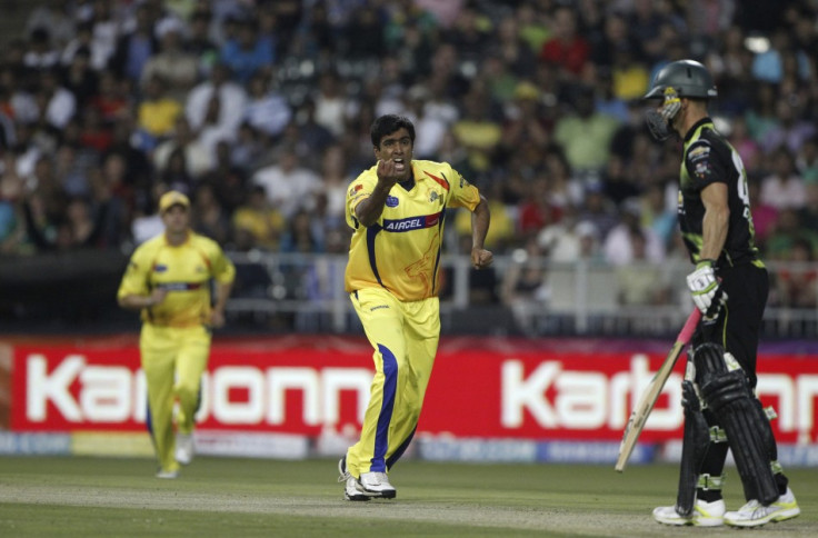 Ravichandran Aswhin (L) (IPL 2009)