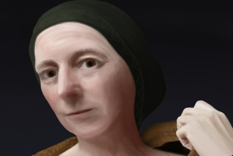 Archaeologists have discovered the 4400 year old skeleton of an upper class woman (Wessex Archaeology)