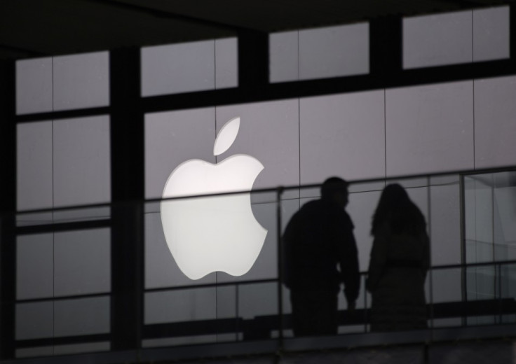 Apple Profits Drop $2bn Despite Record Revenues