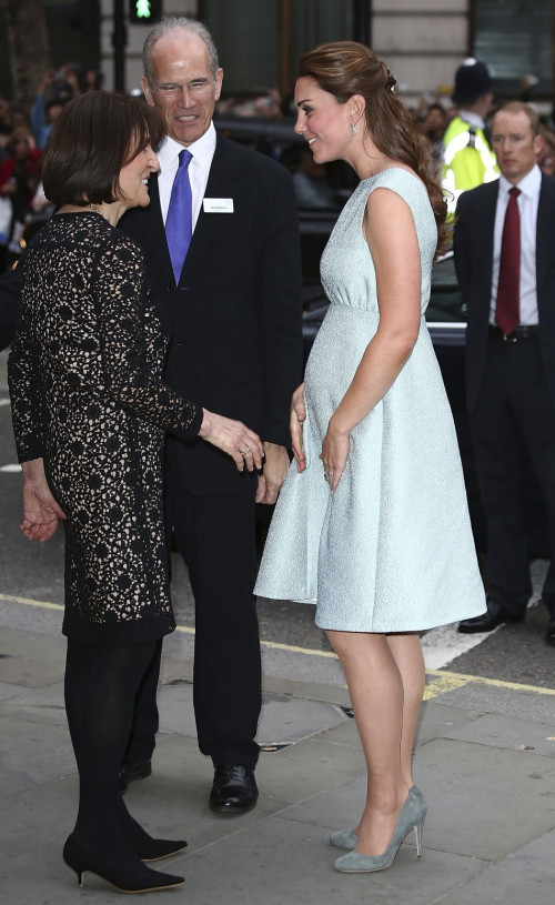 Britain's Catherine, Duchess of Cambridge is met by National Portrait Gallery director Sandy Nairne and Art Room charity founder Juli Beattie (L) before a reception at the National Portrait Gallery in London April 24, 2013. Britain's Catherine, Duchess of Cambridge is met by National Portrait Gallery director Sandy Nairne and Art Room charity founder Juli Beattie (L) before a reception at the National Portrait Gallery in London April 24, 2013.