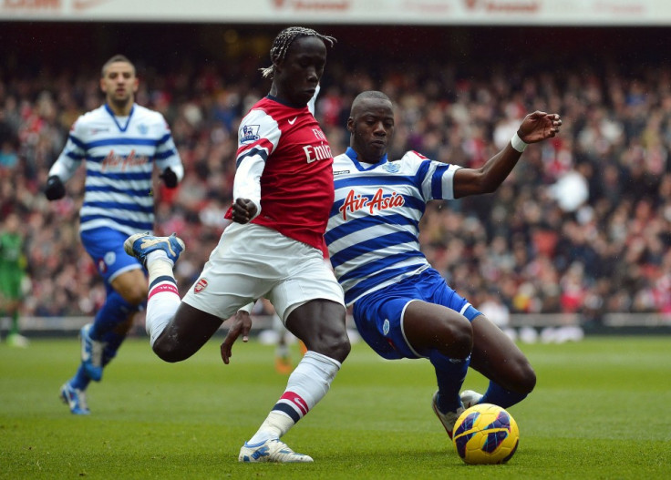 Bacary Sagna (L)