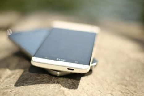 HTC One vs Samsung Galaxy S4