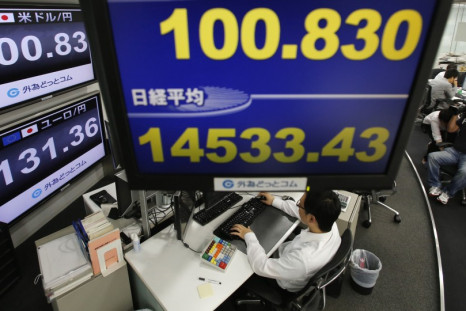 Dollar breaks 100 yen mark