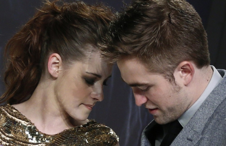 Robert Pattinson and Kristen Stewart love a good session of Karaoke in the evenings