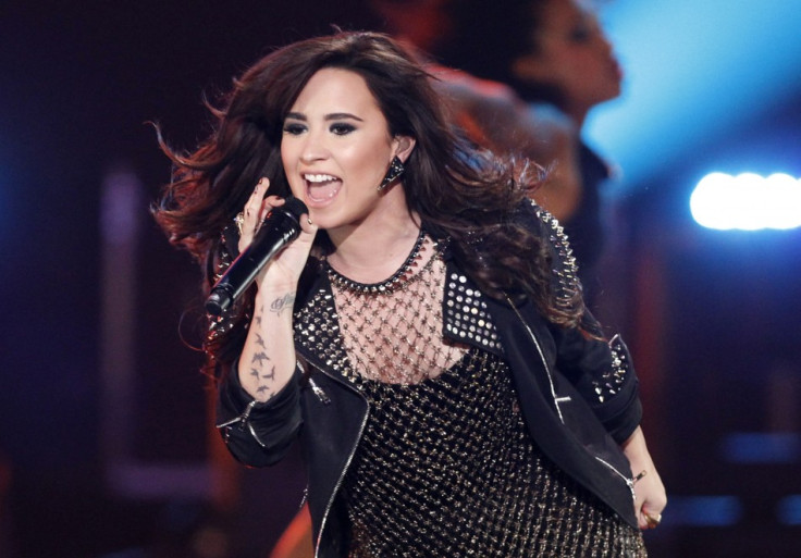 The Hottest Female Singers Under 25: From Selena Gomez to Miley Cyrus