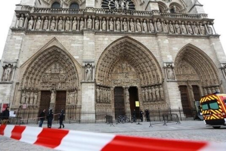 Notre-Dame Suicide