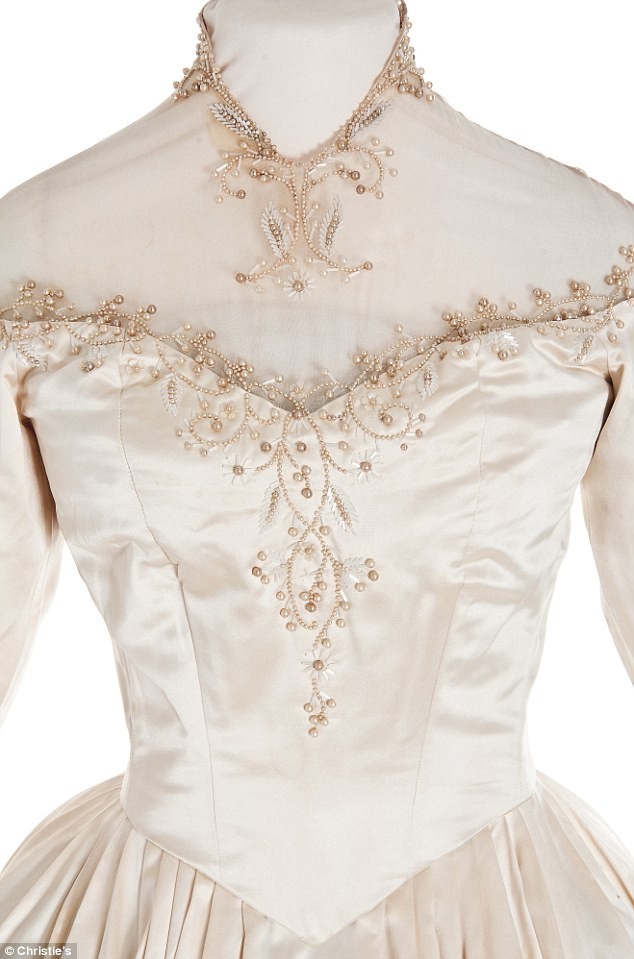 Elizabeth Taylors Wedding Dress