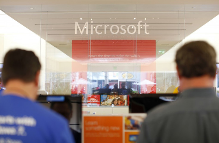 Microsoft Reveals Software Security Flaws to US government