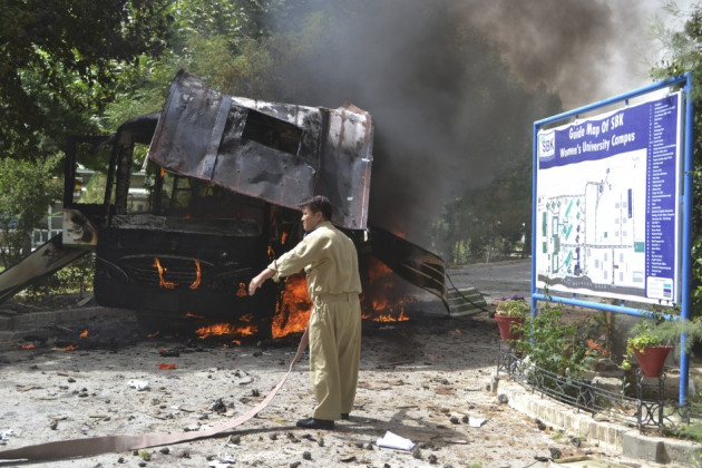 Bus bombed by militants in Quetta, Pakistan Bus bombed by militants in Quetta, Pakistan