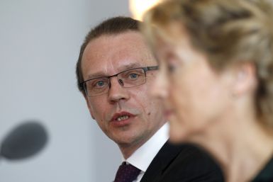 European Commissioner for Taxation and Customs Union, Audit and Anti-Fraud Algirdas Semeta (L) speaks to media next to Swiss Finance Minister Eveline Widmer-Schlumpf during a news conference in Bern June 17, 2013 (Photo: Reuters)