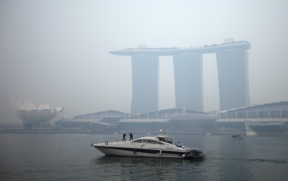 Marina Bay Sands pollution