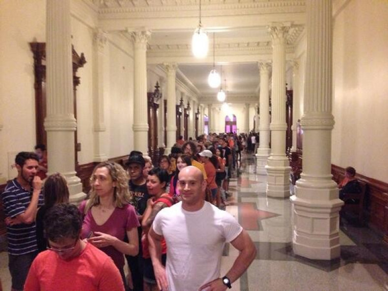 Line out the door to see Wendy Davis stand up for women's rights in Texas