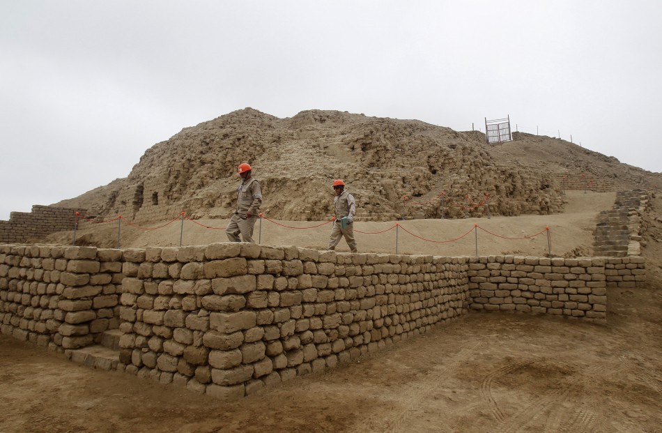 Peru tomb