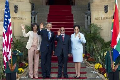Obama (left centre) with Jacob Zuma and their wives