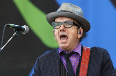 Singer Elvis Costello performs on the Pyramid Stage at Glastonbury music festival at Worthy Farm in Somerset, June 29, 2013.