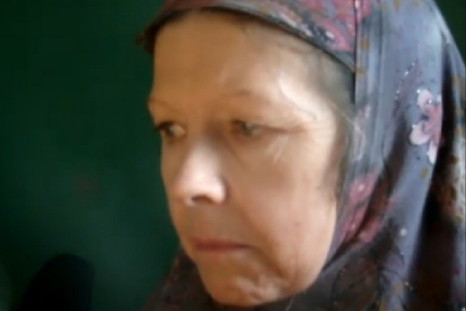 Judith Tebbutt clad in Islamic garment by pirates during her odeal