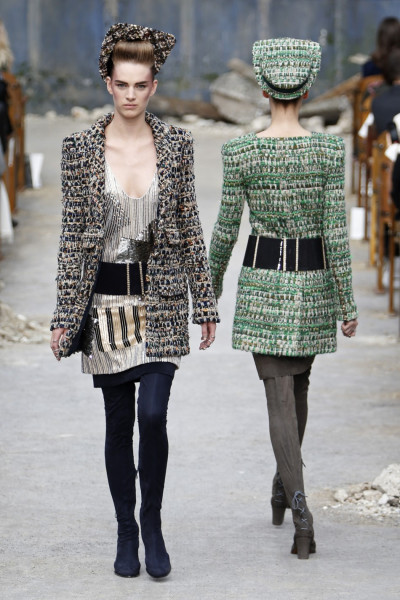 Models present creations by German designer Karl Lagerfeld Models present creations by German designer Karl Lagerfeld