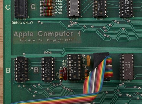 Apple-1