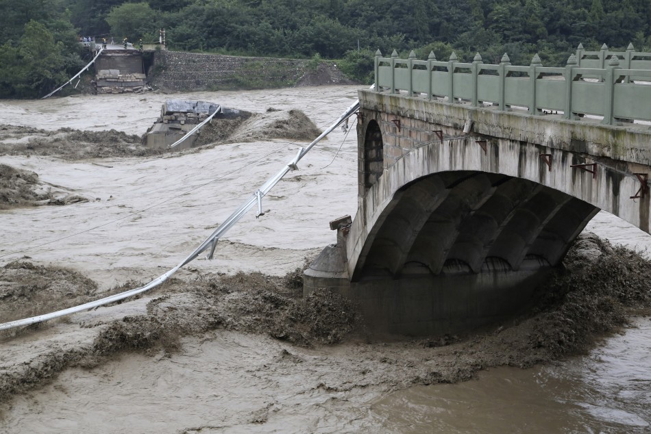 Jiangyou bridge collapse
