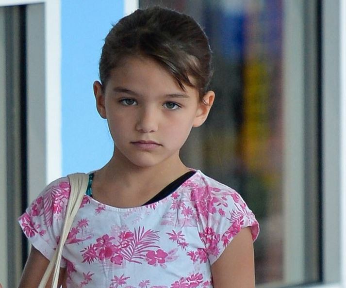 Suri Cruise Abused by Paparazzi Who Calls Seven Year Old a ...