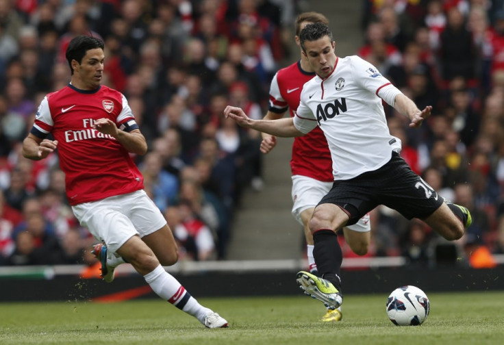 Mikel Arteta (L) and Robin van Persie (R)