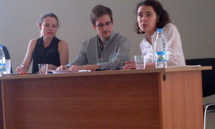 Edward Snowden with human rights groups representatives in Moscow (Tanya Lokshina/HRW)