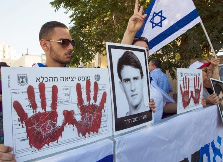 Israel approves prisoner release