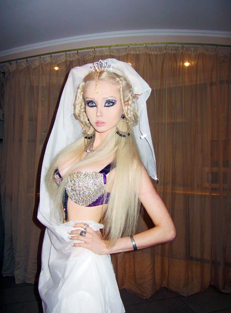 Living Barbie Doll Valeria Lukyanova Featured in a Documentary Film My Life Online Space Barbie