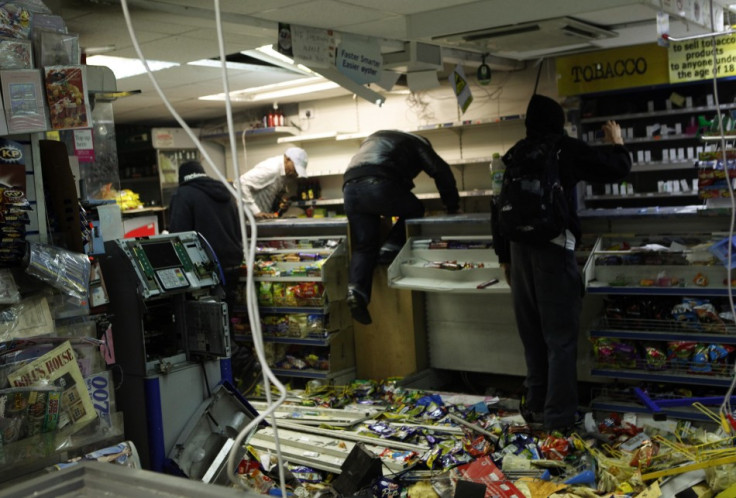 Looters rampage through a convenience store in Hackney, east London August 8, 2011 (Photo: Reuters)