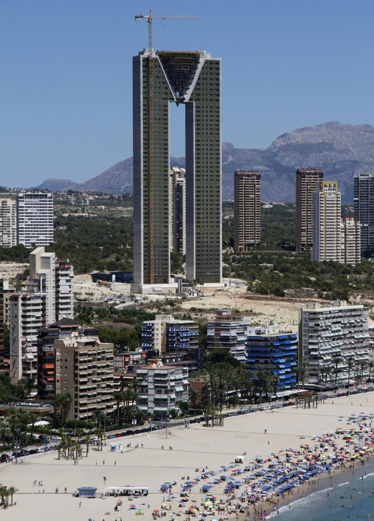 The unfinished InTempo apartment towers is seen in the Spanish eastern coastal village of Benidorm near Alicante, August 11, 2013. (Photo: Reuters)