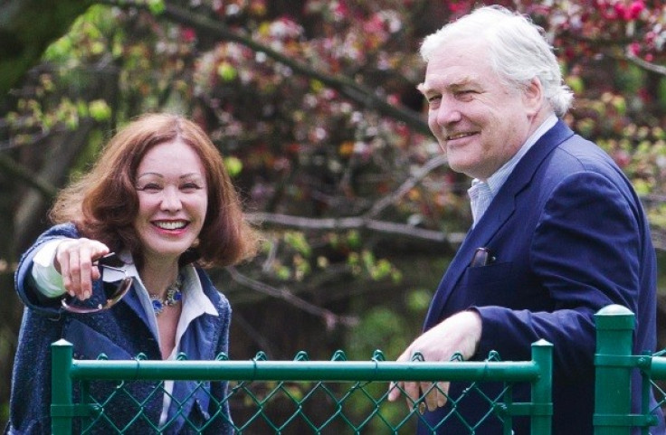 Former media mogul Conrad Black and his wife Barbara Amiel smile as he arrives at his home in Toronto, May 4, 2012 after he was released from prison (Photo: Reuters)