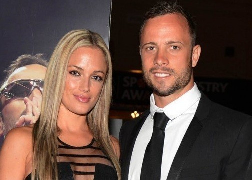 Reeva Steenkamp (l) and Pistorius, who killed her